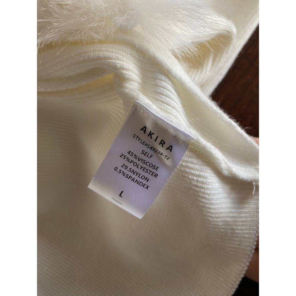 Akira Lux Faux Fur Trim Bolero Sweat White Large Ultra Crop - Picture 5 of 6